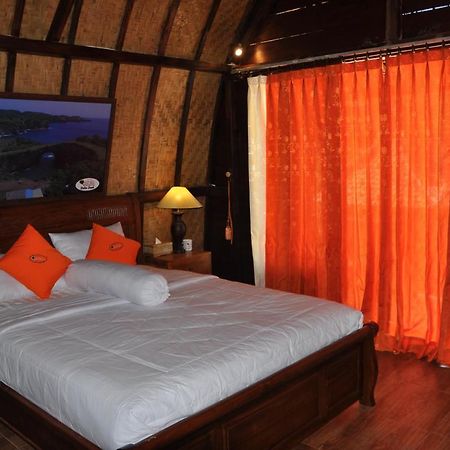 Holy Hills Bungalow Nusa Penida Batumadeg Exterior photo