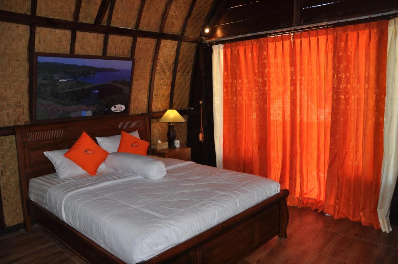 Holy Hills Bungalow Nusa Penida Batumadeg Exterior photo