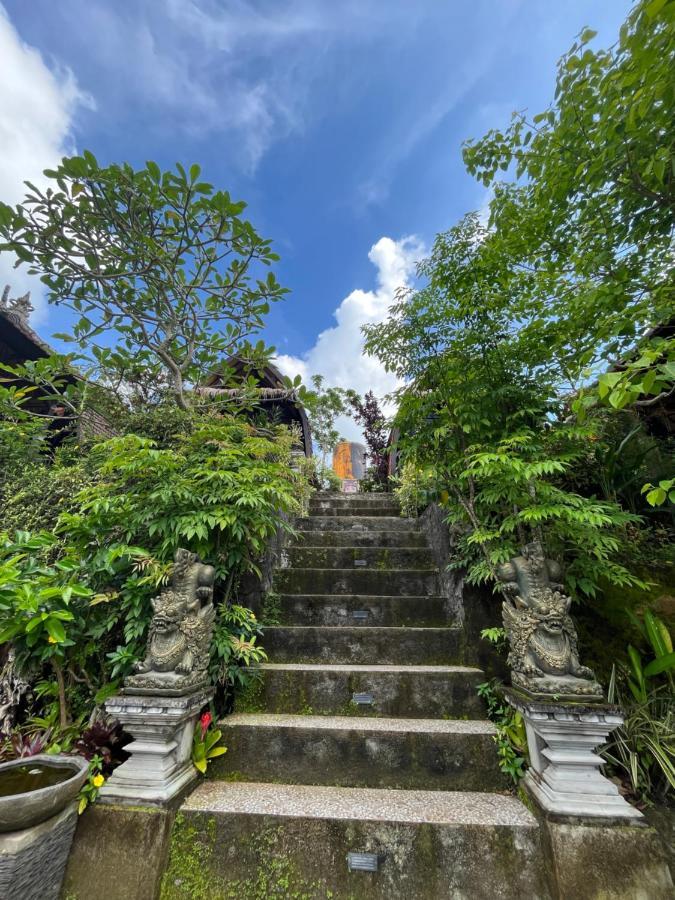 Holy Hills Bungalow Nusa Penida Batumadeg Exterior photo